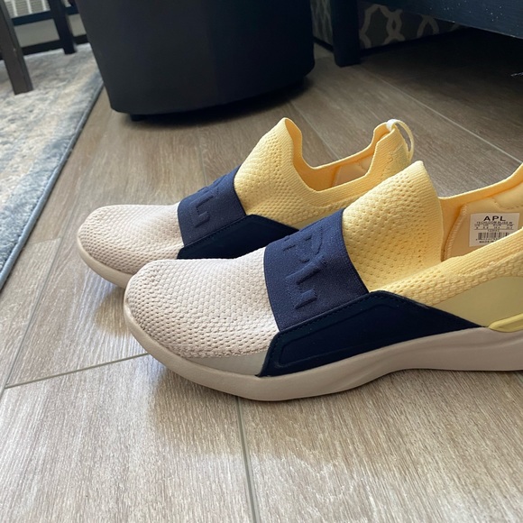 APL slip on sneakers - white, yellow, navy - Picture 2 of 4